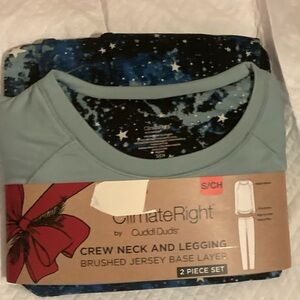 Climate right by cuddle Duds size small Seafoam Sky crewneck, and leggings NWTS!